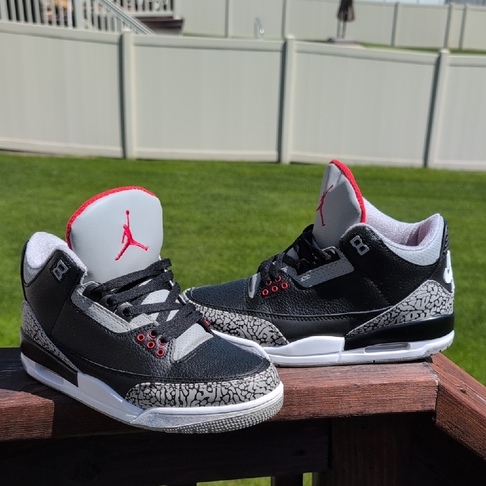 Jordan Retro 3 OGs 2018 Men's 8.5 Black Cement Gray & Red